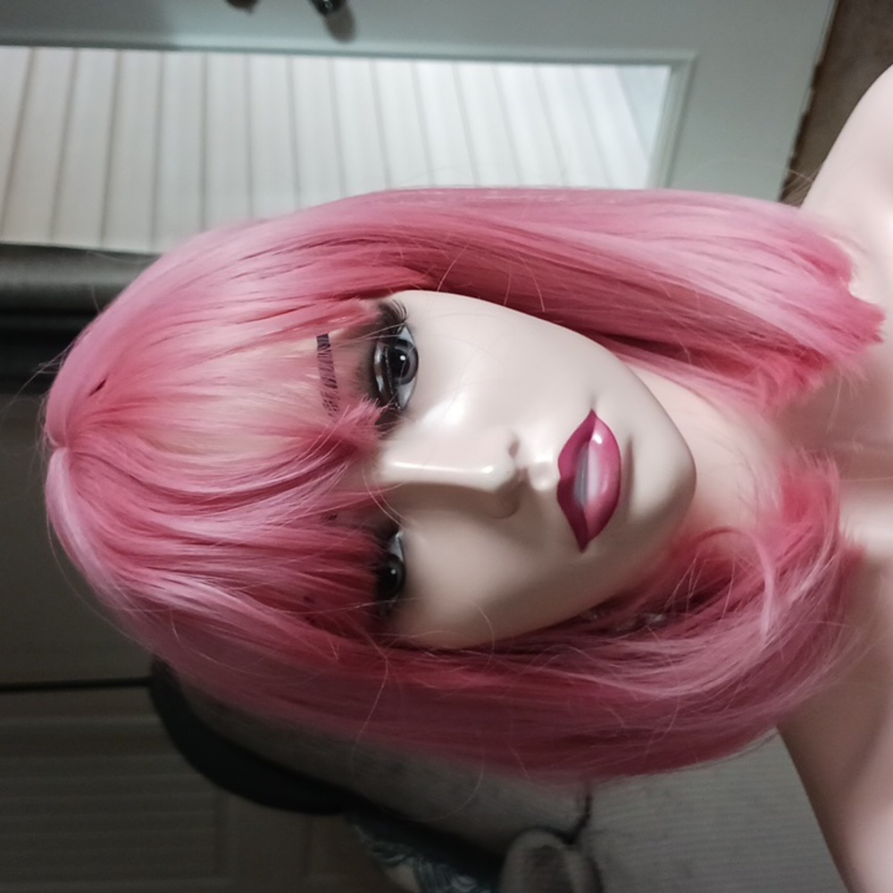Short pink bobbed wig